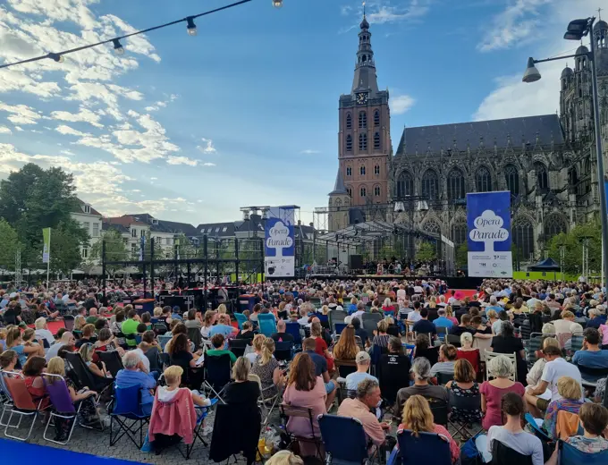 Opera Op De Parade (1)