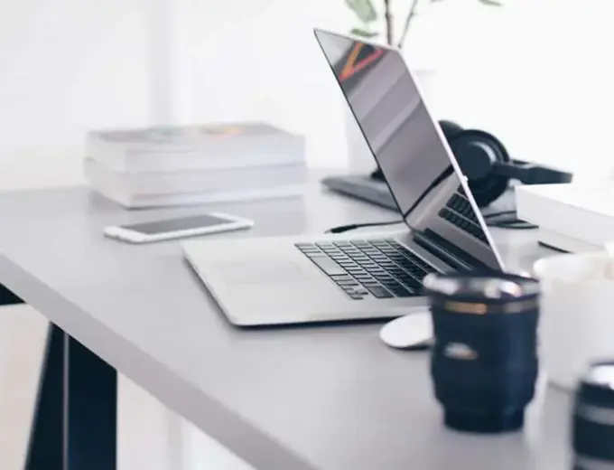 Books Business Computer Connection 459654 1024X683